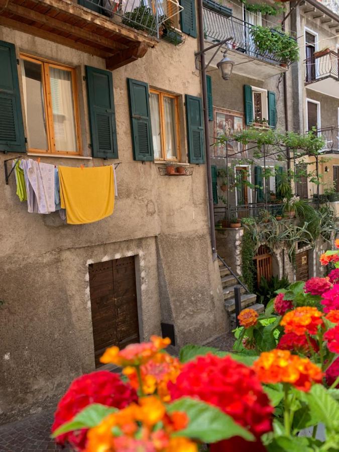 B&B Casa Limone Лимоне-суль-Гарда Экстерьер фото