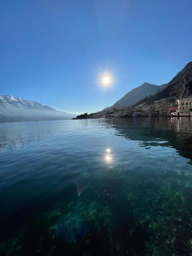 B&B Casa Limone Лимоне-суль-Гарда Экстерьер фото