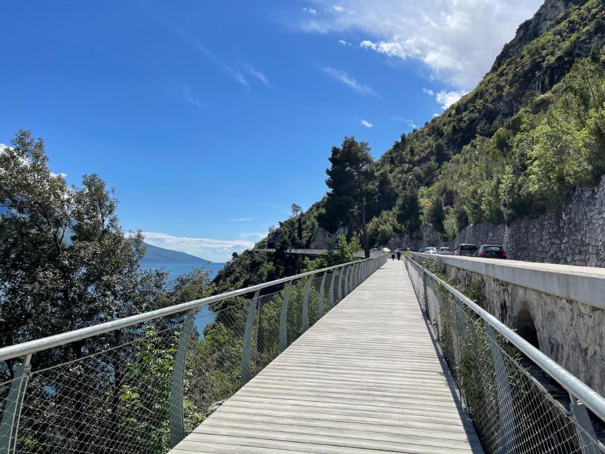 B&B Casa Limone Лимоне-суль-Гарда Экстерьер фото