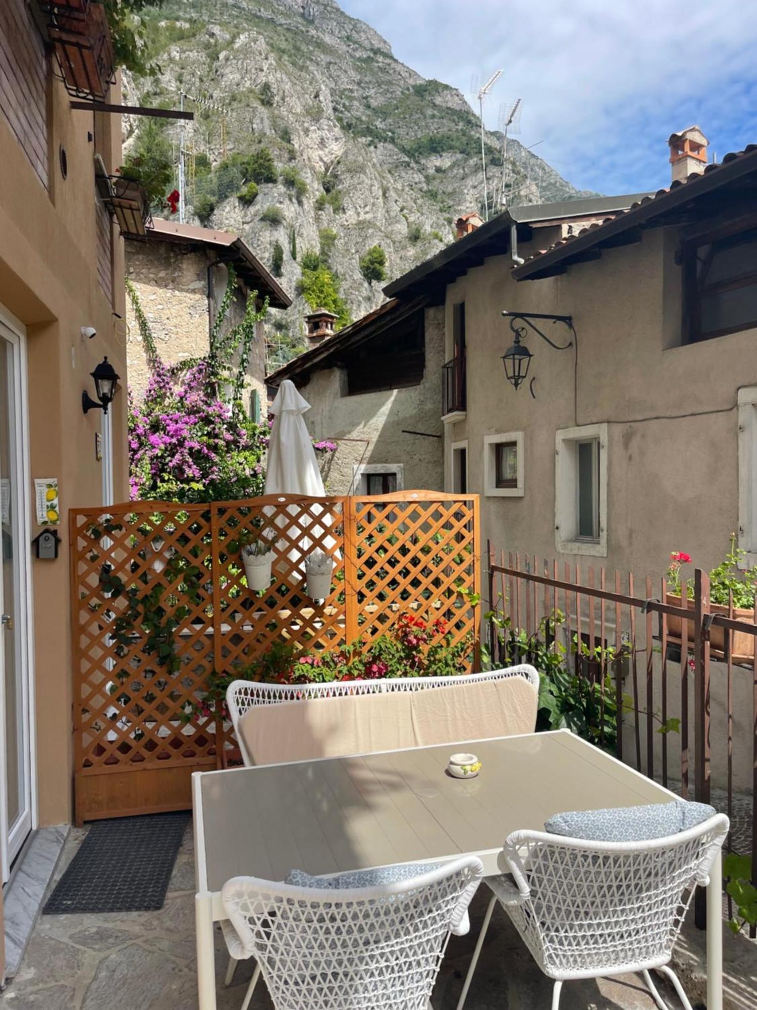 B&B Casa Limone Лимоне-суль-Гарда Экстерьер фото