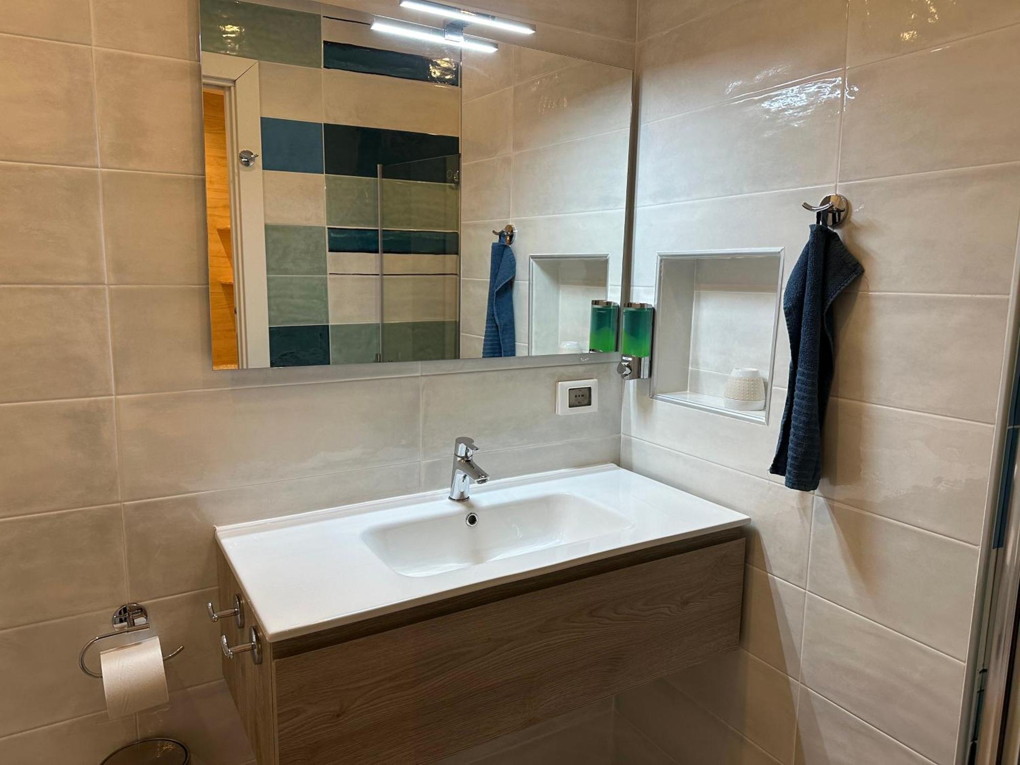 B&B Casa Limone Лимоне-суль-Гарда Экстерьер фото