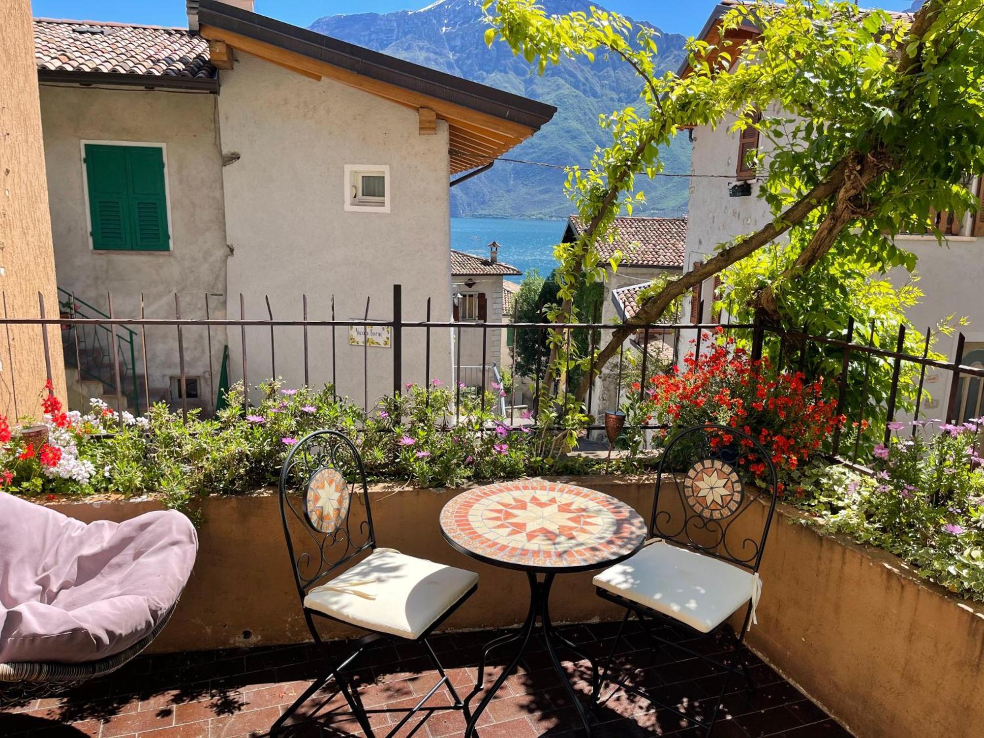 B&B Casa Limone Лимоне-суль-Гарда Экстерьер фото